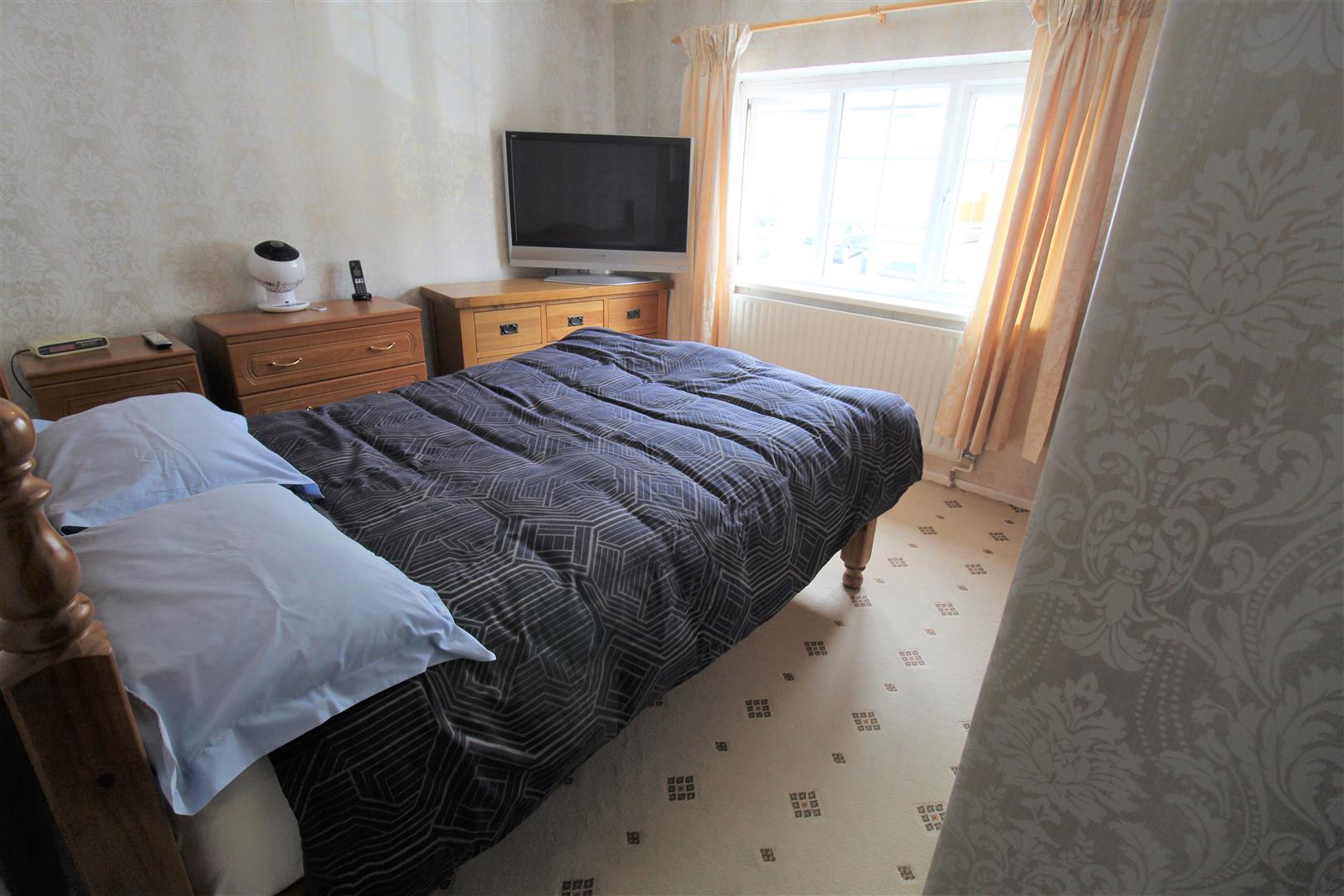 Crestway Road, Baddeley Green, Stoke-On-Trent